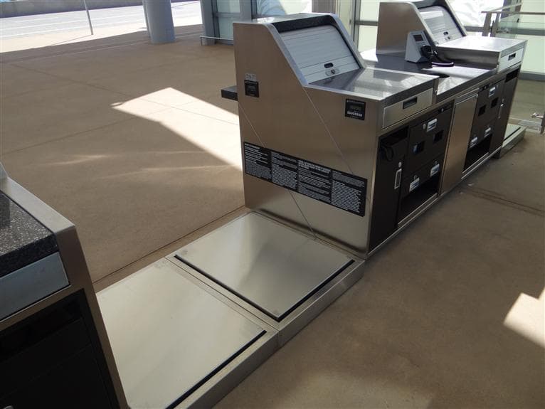 Smart Repacking Station Features